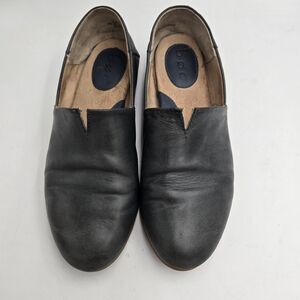 BOC Born Concept Leather Slip On Flats 9M Blue Comfort Casual Shoes